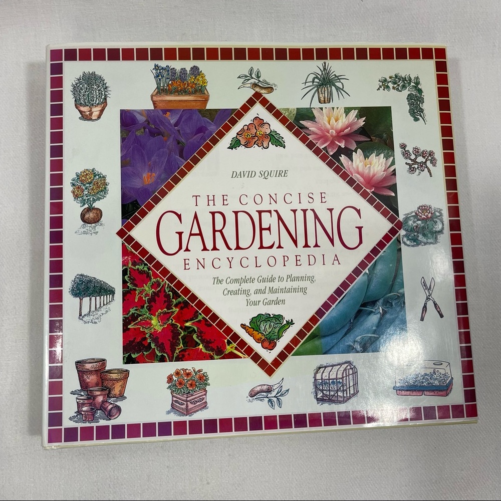 The Concise Gardening Encyclopedia, Hardcover Book